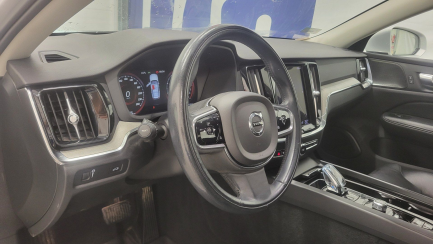 Zdjęcie przedmiotu: Volvo V60 B4 B Inscription aut