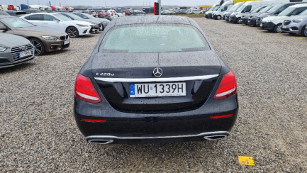 Zdjęcie przedmiotu: Mercedes-benz E 220d 9G-TRONIC