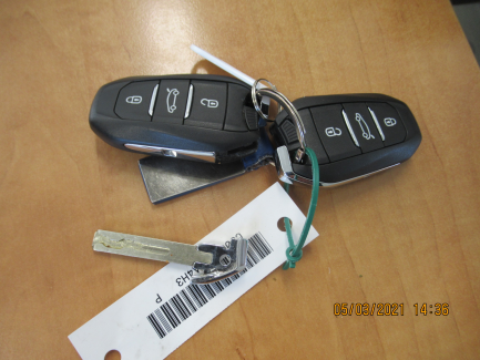 Zdjęcie przedmiotu: Peugeot 5008 2.0 HDI MR`17 E6