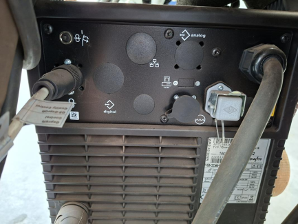 Zdjęcie przedmiotu: EWM Taurus 405 Steel Synergic S inverter welding machine