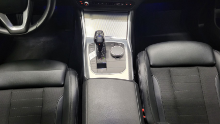 Zdjęcie przedmiotu: BMW 318d Sport Line aut Oświadczenie o utracie DR