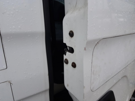 Zdjęcie przedmiotu: PACKAGE AUCTION SCANIA P 380 LB4x2 MLB + Silver Car trailer SRBU 62