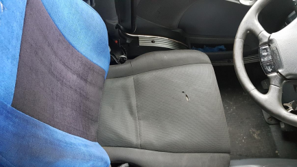 Zdjęcie przedmiotu: PACKAGE AUCTION SCANIA P 380 LB4x2 MLB + Silver Car trailer SRBU 62