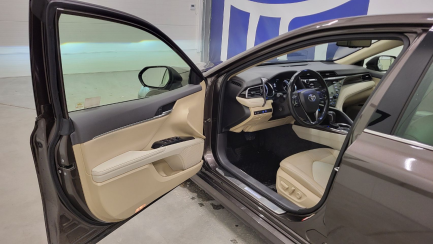 Zdjęcie przedmiotu: Toyota Camry 2.5 Hybrid Executive CVT Oświadczenie o utracie DR