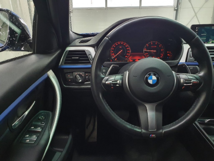 Zdjęcie przedmiotu: Bmw 330I sedan  330i xDrive Luxury Line aut