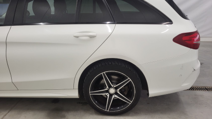 Zdjęcie przedmiotu: Mercedes-benz C 200 4-Matic 7G-TRONIC