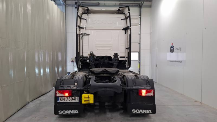 Zdjęcie przedmiotu: SCANIA R460 Super E6 18.0t 4x2 NA Highline
