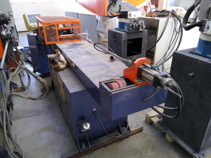 Zdjęcie przedmiotu: Jiangsu Hefeng Mechanical Making Co., Ltd. (China) DW50NC. Hydraulic bending machine