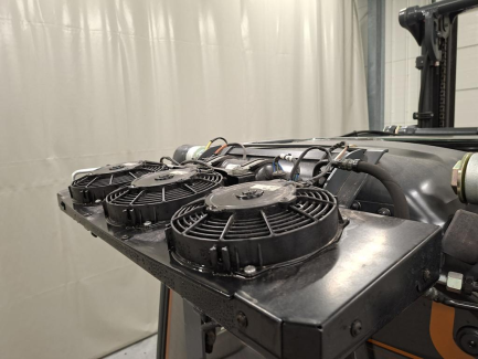 Zdjęcie przedmiotu: W&oacute;zek widłowy LINDE H20T-01