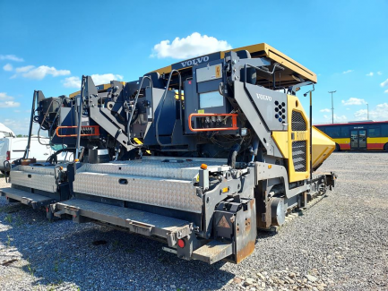 Zdjęcie przedmiotu: VOLVO P6820C asphalt paver