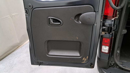 Zdjęcie przedmiotu: Renault Trafic Combi 2.0 dCi E6d 3.1t L2 Equilibre