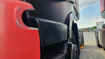 Zdjęcie przedmiotu: Iveco AS440T/P 4x2 Hi-Way
