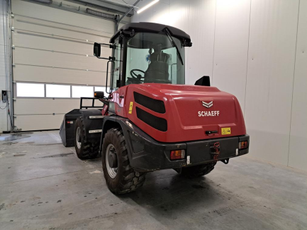 Zdjęcie przedmiotu: Ładowarka kołowa przegubowa YANMAR V80 (SCHAEFF TL80) 