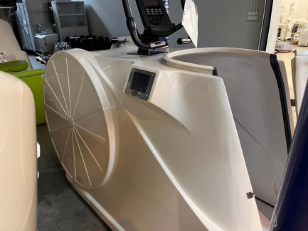 Zdjęcie przedmiotu: Cosmetic device STUDIO FIGURA Vacu Shaper by bike