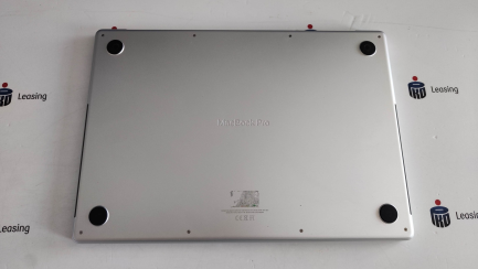 Zdjęcie przedmiotu: Ноутбук Apple MacBook Pro 16'' M1 Pro (10-ядерний процесор)/32 ГБ/512 ГБ SSD/відеокарта M1 Pro (16 ядер) (Сріблястий) Код товару: Z14Y0001K