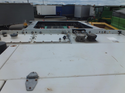 Zdjęcie przedmiotu: SANDVIK QJ341 self-propelled jaw crusher