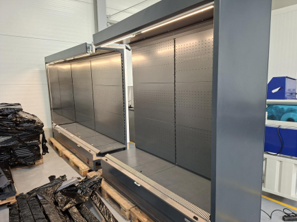 Zdjęcie przedmiotu: Set of shop shelves (refrigerated and metal)