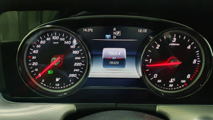 Zdjęcie przedmiotu: Mercedes-benz E 200 Sedan / Limousine