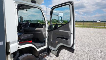 Zdjęcie przedmiotu: Mitsubishi Canter Fuso 7C18 E6 7.5t