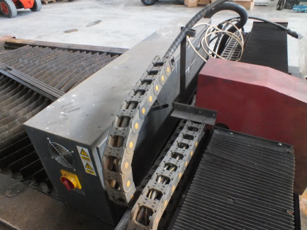 Zdjęcie przedmiotu: PLOTER PLAZMOWY SERON SK 1530