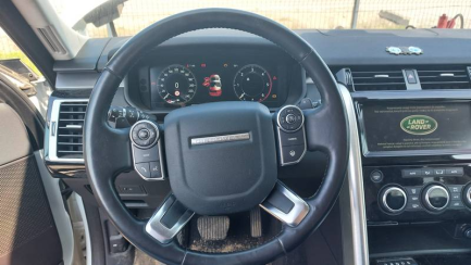 Zdjęcie przedmiotu: LAND ROVER Discovery V 2.0 SD4 HSE Aut.
