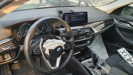 Zdjęcie przedmiotu: BMW, Seria 5 [G30/F90] 16-20, 525d Sport Line sport-aut