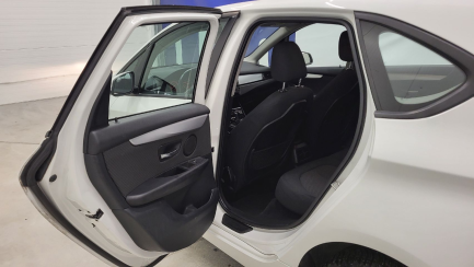 Zdjęcie przedmiotu: BMW 218d Advantage aut