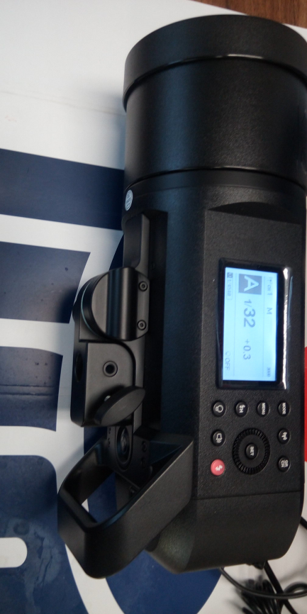 Zdjęcie przedmiotu: Quadralite Atlas 600 PRO TTL studio flash