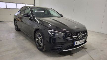 Zdjęcie przedmiotu: Mercedes-Benz E 220 d 4-Matic AMG/Avantgarde