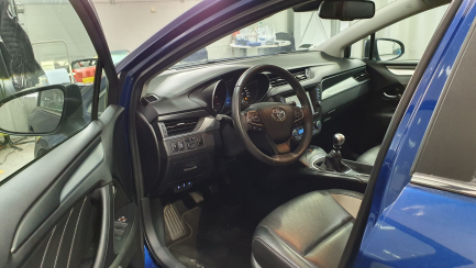 Zdjęcie przedmiotu: Toyota Avensis 2.0 D-4D Premium