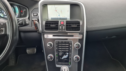 Zdjęcie przedmiotu: Volvo XC60 D5 AWD R-Design Sumum aut