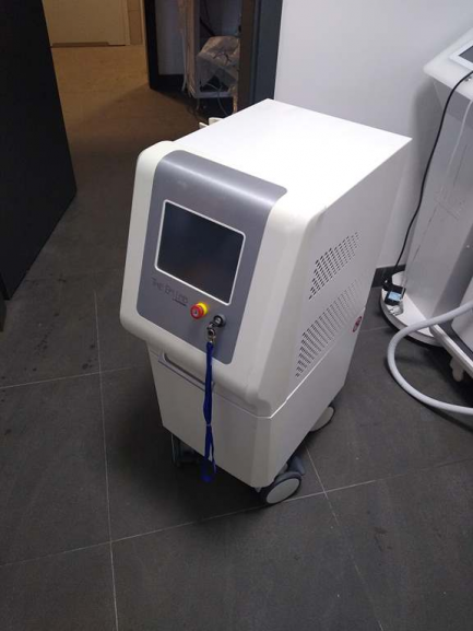 Zdjęcie przedmiotu: The Epi LAb 15911 diode laser