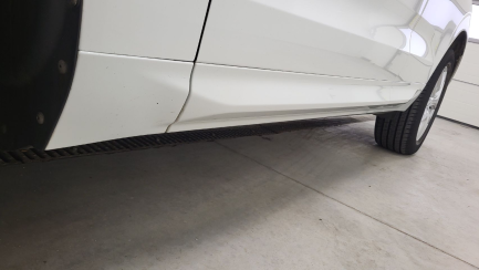 Zdjęcie przedmiotu: Volvo XC60 D4 SCR AWD Momentum aut