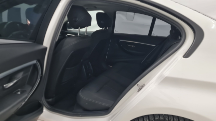 Zdjęcie przedmiotu: Bmw 318d Sport Line aut