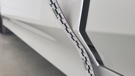 Zdjęcie przedmiotu: BMW 318i Sport Line aut