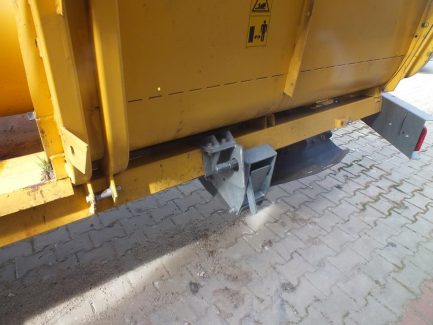 Zdjęcie przedmiotu: Kombajn zbożowy NEW HOLLAND TC 5.80 479 + header NEW HOLLAND 17 + w&oacute;zek