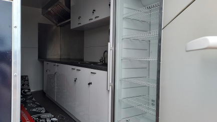 Zdjęcie przedmiotu: Catering trailer with equipment MER FH 1300V