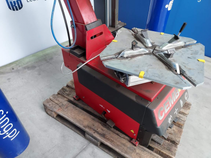 Zdjęcie przedmiotu: CEMB SM 665 wheelless tire changer
