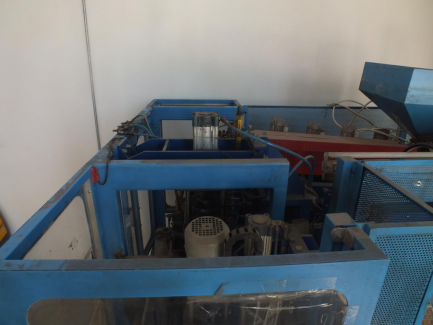 Zdjęcie przedmiotu: GENERAL PLASTICS GB-P50T GB-P50T pneumatic bottler