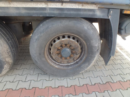 Zdjęcie przedmiotu: KRONE SD Curtain trailer