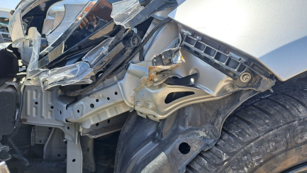 Zdjęcie przedmiotu: Toyota Corolla 1.8 Hybrid Active e-CVT Oświadczenie o utracie DR