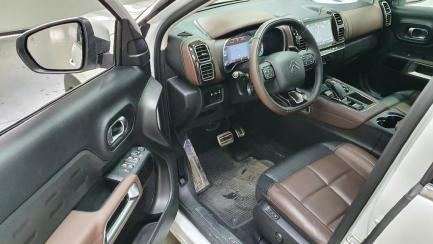 Zdjęcie przedmiotu: Citroen C5 Aircross 1.6 PureTech Shine EAT8