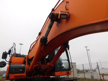 Zdjęcie przedmiotu: DOOSAN DX530LC-3 tracked excavator