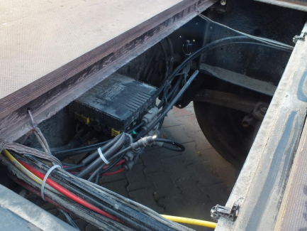 Zdjęcie przedmiotu: KRONE SD Curtain trailer