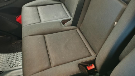 Zdjęcie przedmiotu: Mercedes-Benz Sprinter 319 CDI E6 3.5t Niezgodność w DR- ilość miejsc