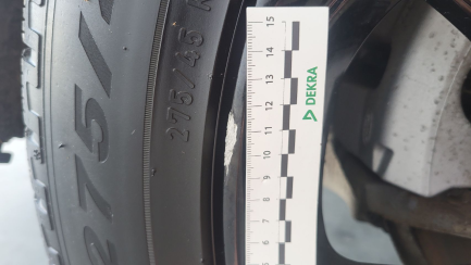 Zdjęcie przedmiotu: LAND ROVER Discovery V 3.0 D250 mHEV