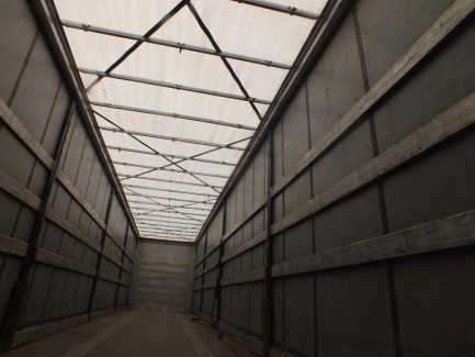 Zdjęcie przedmiotu: AUCTION OF THE DAY KOEGEL SN 24 Curtain trailer