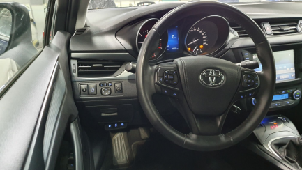 Zdjęcie przedmiotu: Toyota Avensis 2.0 D-4D Premium
