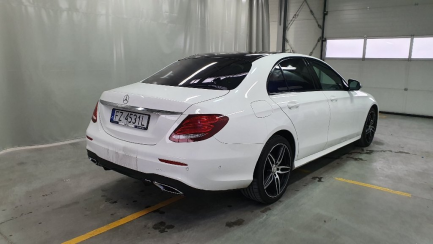 Zdjęcie przedmiotu: Mercedes-benz E 220d 9G-TRONIC
