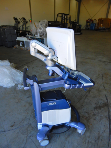 Zdjęcie przedmiotu: GE Ultrasound Korea ultrasound machine. Ltd. LOGIQ S8 R1 is R2 UPG